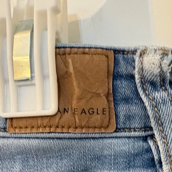 American Eagle Outfitters Light Blue Straight Leg Jeans - Picture 5 of 8